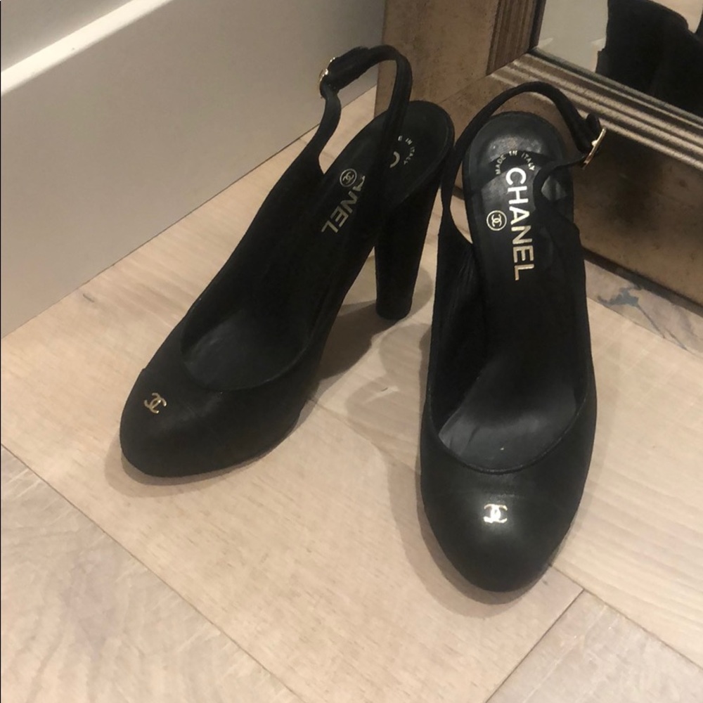 Chanel pumps